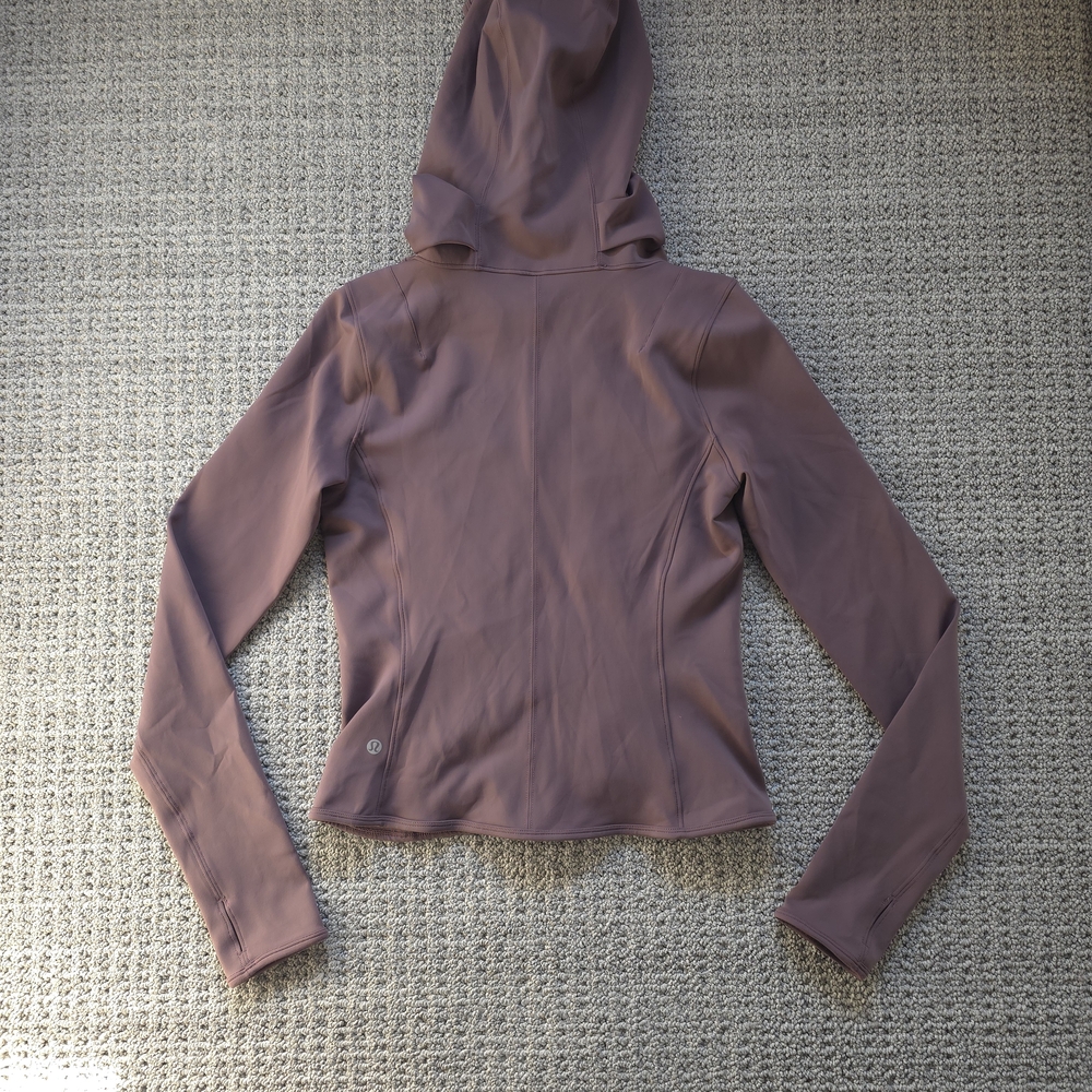 lululemon Ruched Jacket, Like-New Condition - Picture 9 of 14